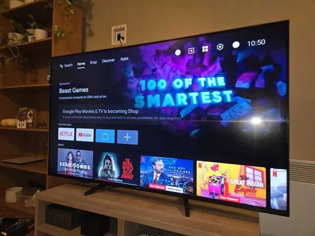 Hisense QLED Smart TV - 65 Inch in TVs in Charlottetown - Image 3