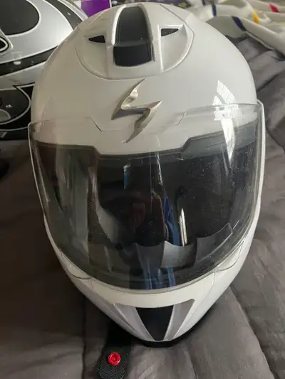Scorpion men’s large helmet - only used once
