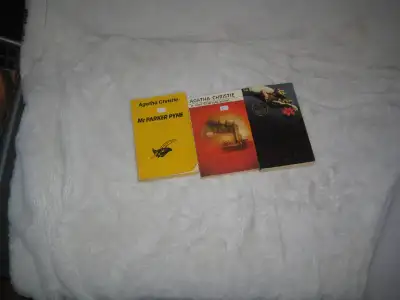 format poche 0.25$ chaque agatha christie 0.50$ jack l'eventreur 1$ le lot 2$