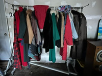 ROLLING CLOTHING RACK