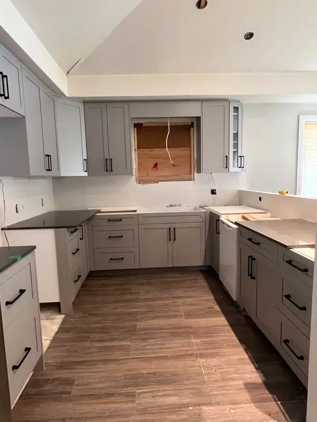 Blowing out! Ready to assemble kitchen and bathroom cabinets in Cabinets & Countertops in Markham / York Region - Image 8