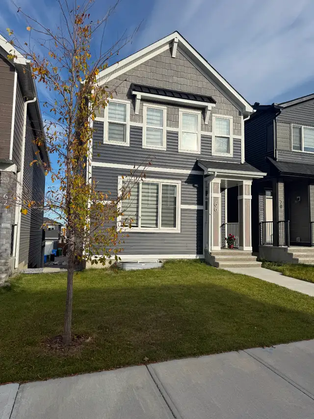 4 Bedroom Home at Glacier Ridge - Calgary