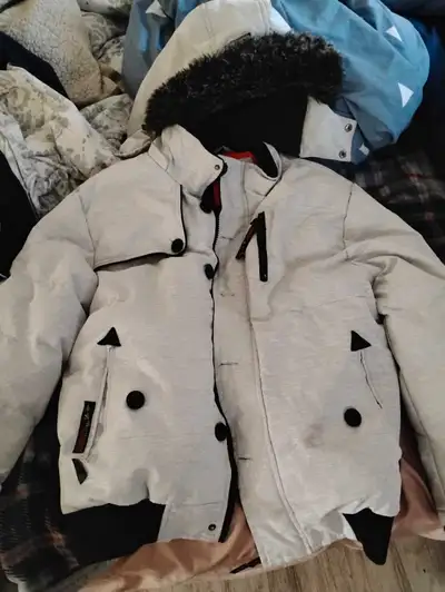 Make an offer, condition shows in picture.