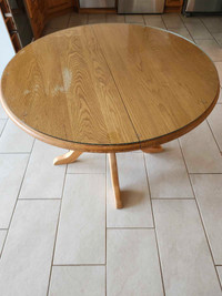 42 Inch SOLID  OAK round  Wood Table