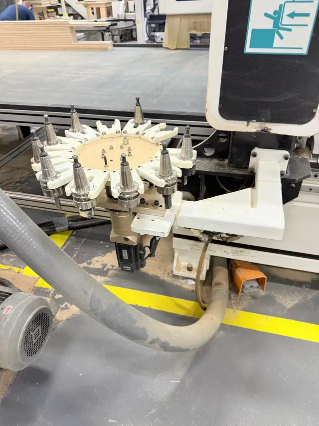 CNC Router 5x10 with Unloading  in Other in Calgary - Image 4