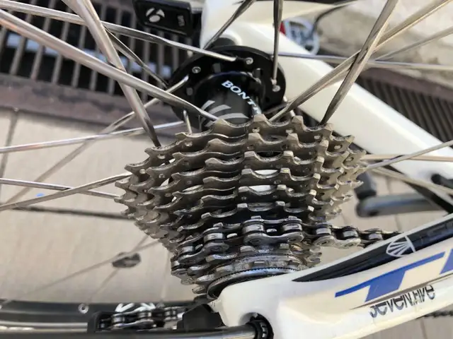 Trek Speed concept 7.5 bicycle TT blue medium-Vélo de triathlon in Road in Longueuil / South Shore - Image 4