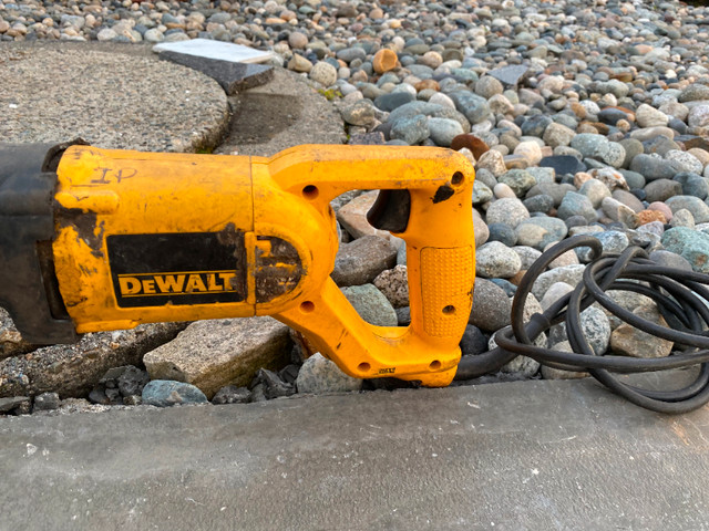 Dewalt 10 amp corded reciprocating saw, tools, cutting, home, wo in Power Tools in Vancouver - Image 2