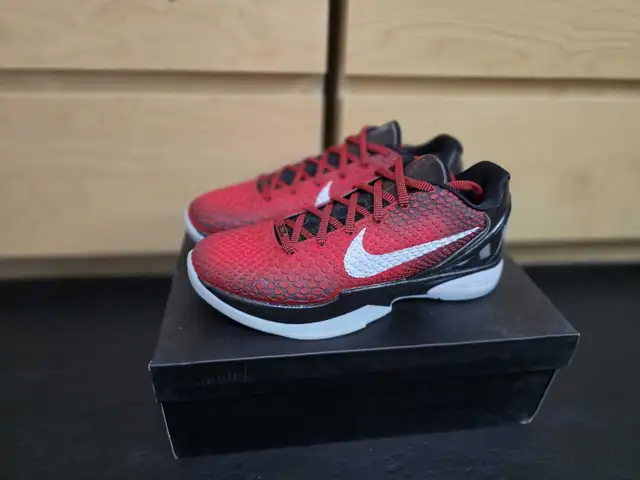 Kobe 6 All Star size 8 in Men's Shoes in Mississauga / Peel Region - Image 2