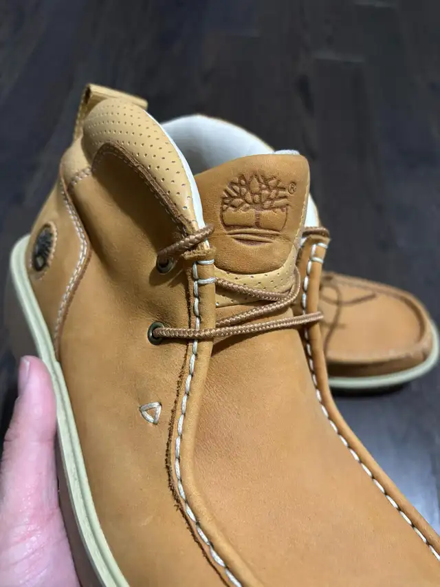 Timberland Boots in Men's Shoes in City of Toronto - Image 5
