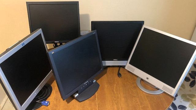 Five 17 and 19-inch Bulk Computer Monitors in Monitors in City of Toronto - Image 2