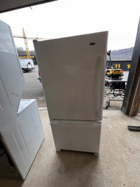 Selling my fridge !!!