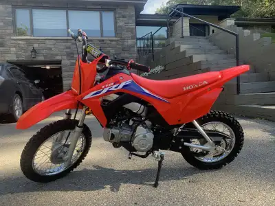 Meticulously maintained Honda crf110 in perfect shape Has ownership After market shifter Feel free t...