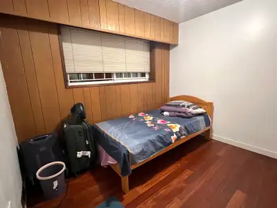 Fully furnished bedroom in east Vancouver (Killarney) in convenient location! Available for move-in...