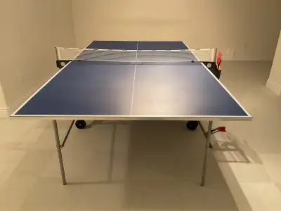 KETTLER Table Tennis Table Bundle with Rackets and Balls