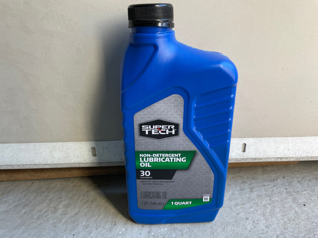 Lubricating oil non-detergent in Other in Richmond