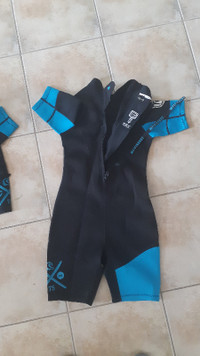 Youth Wet suits