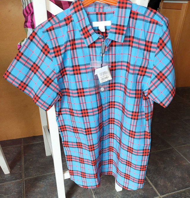Burberry plad shirt in Kids & Youth in Mississauga / Peel Region