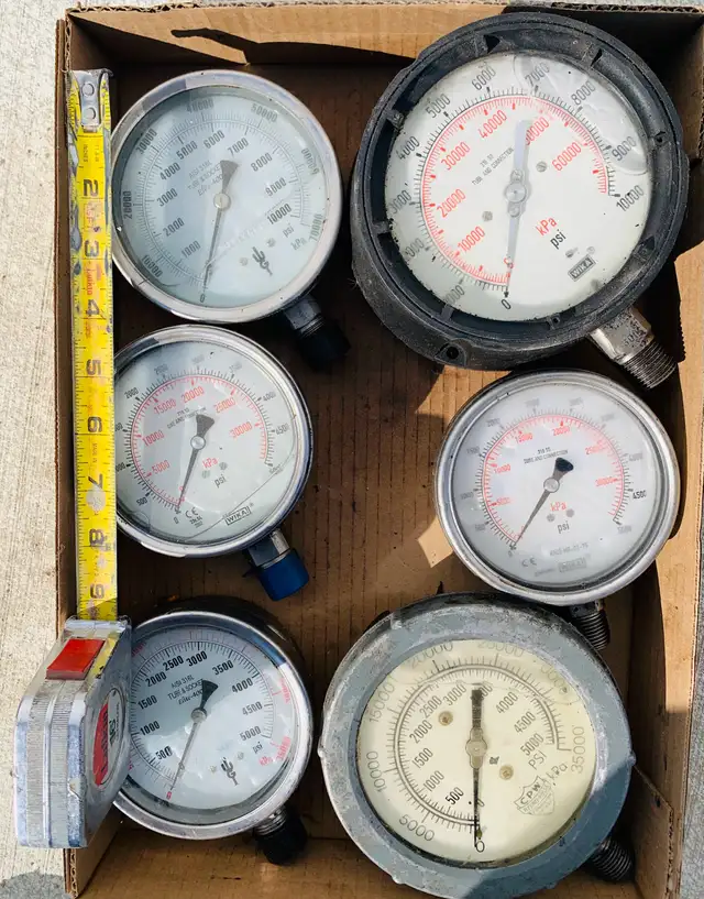 Hydraulic pressure gauges  in Other Business & Industrial in Edmonton - Image 4