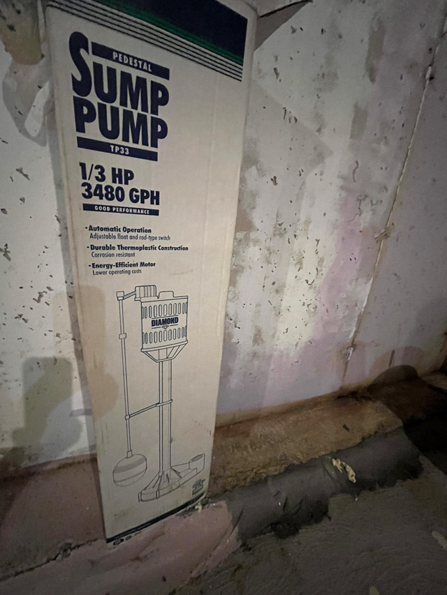 Sump  pump  in Hot Tubs & Pools in City of Toronto - Image 2