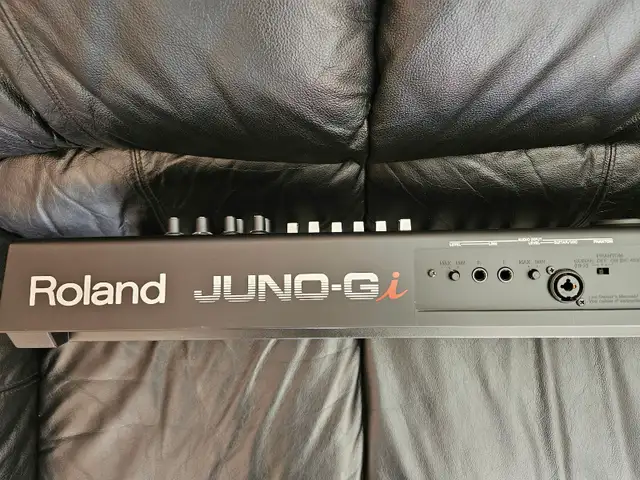Pending_ROLAND JUNO-Gi - Keyboard synthesizer, digital recorder in Pianos & Keyboards in Calgary - Image 8