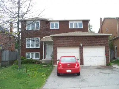 Joshua Creek area in Oakville East, close (Upper middle and Grand boulevard) to the border of Missis...