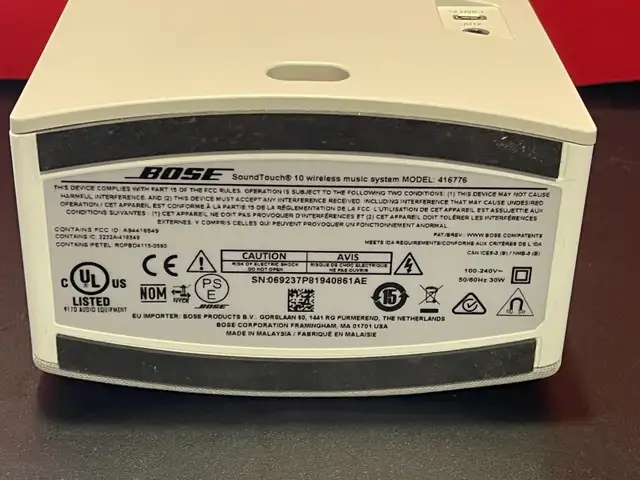 Bose - SoundTouch 10 in Speakers in Burnaby/New Westminster - Image 8