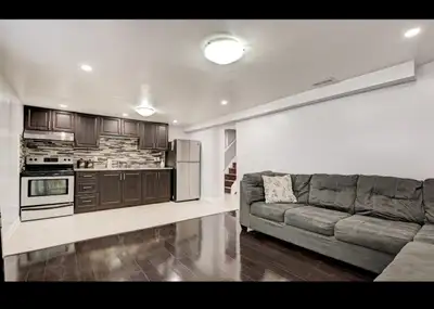 Master Bedroom for Rent in Scarborough