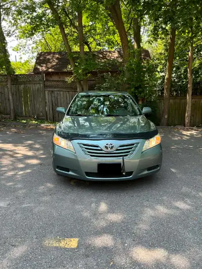 2007 toyota camry le 4cylinder 159k With the very realiable 2.4l 4 cylinder engine Motor and transmi...