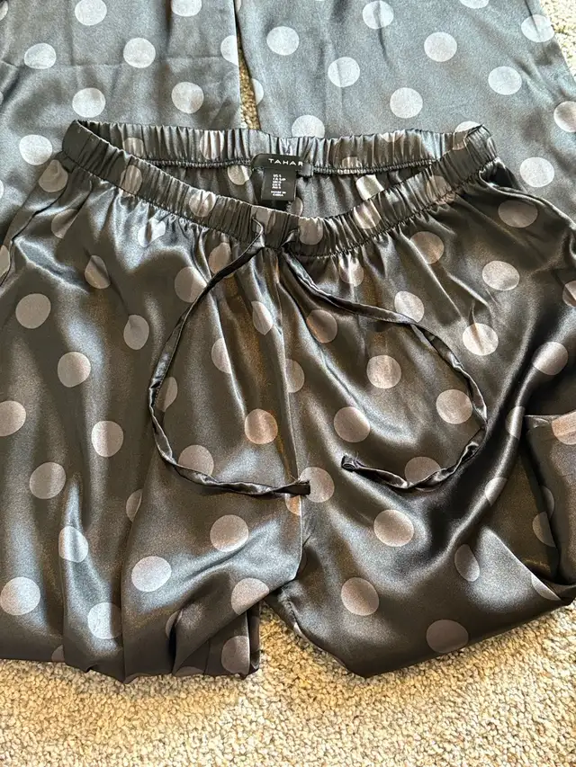 ladies pajama set in Women's - Other in Calgary - Image 7