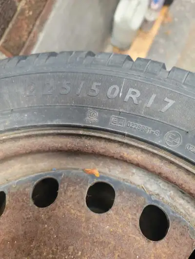 Selling 4 tires with steel rims Bolt pattern 5x114