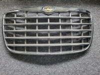 2009 Chrysler 300 Factory Chrome Grille