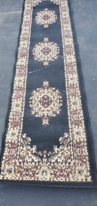 Beautiful Carpet runner / Area Rug - 2x8 feet