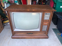 Vintage Hitachi TV (FREE)