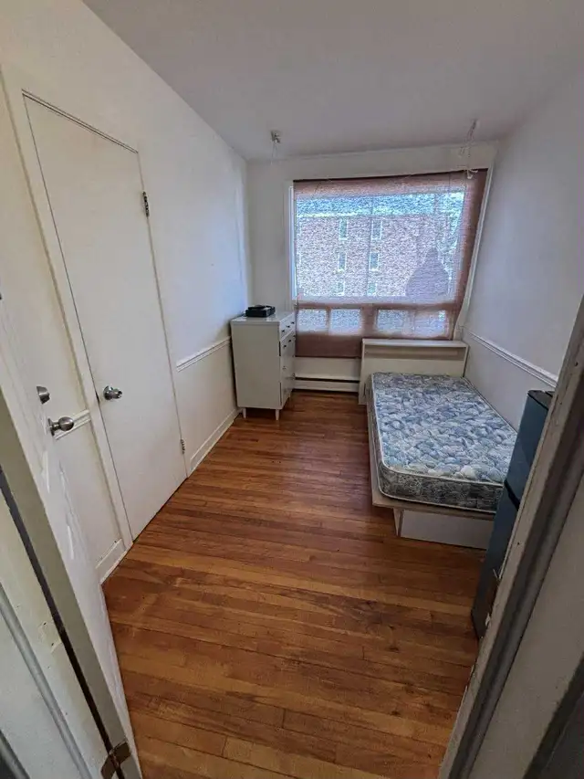 Chambre à louer in Room Rentals & Roommates in Québec City - Image 2