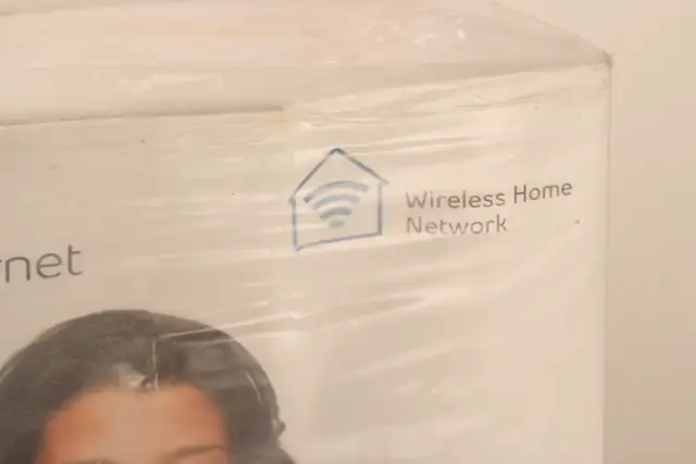 Bell 2WIRE 2701HG-G High Speed DSL Wireless Modem Router WiFi in Networking in City of Toronto - Image 3