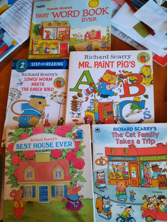 VINTAGEVRICHARD SCARRY BOOKS( soft covets) lot of 12 in Children & Young Adult in Muskoka - Image 4
