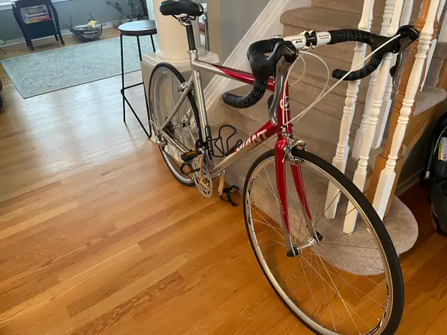 giant road bike in Road in Ottawa - Image 6