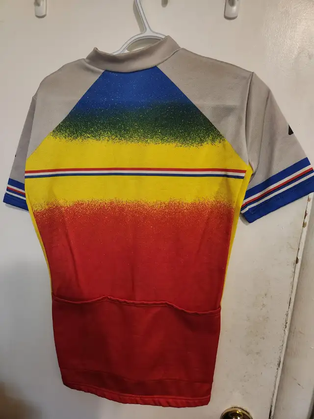 Rare vintage Miele cycling jersey size medium in Clothing, Shoes & Accessories in Kingston - Image 3