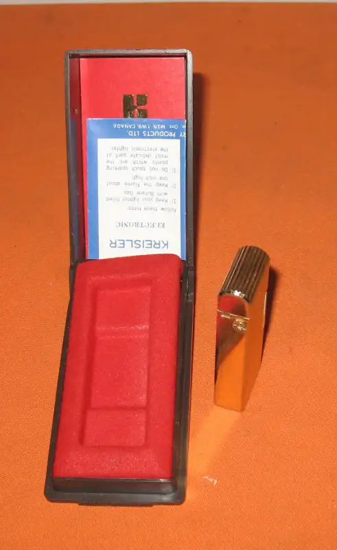 Lighter KREISLER Fisher Seville Japan  Butane Electric -Lke New in Arts & Collectibles in Edmonton - Image 3