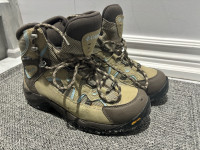 Colombia Winter boots women 7.5