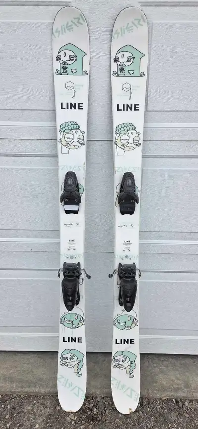 LINE Ski's, View more