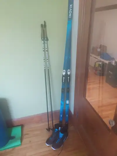 Ensemble ski de fons+batons+bottes, View more