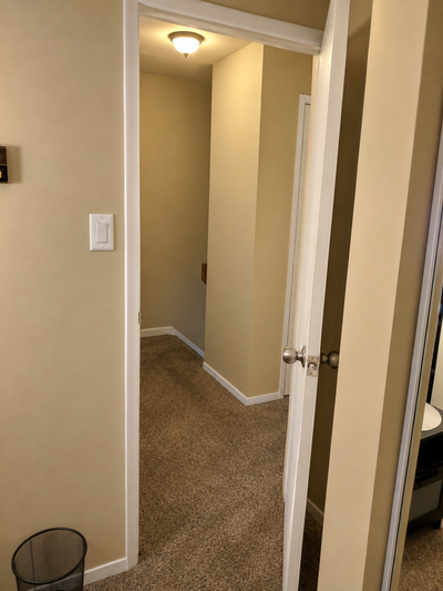 1 Bedroom for Rent in a 3-Bedroom Condo One private bedroom is available in a clean, shared 3-bedroo...