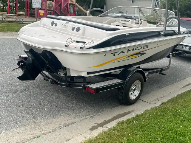 2006 Tahoe Q6 in Powerboats & Motorboats in Sudbury - Image 3