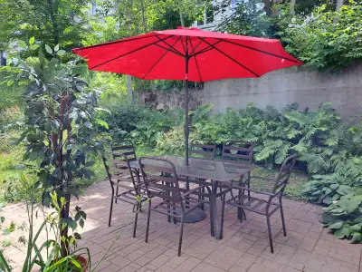 APPARTEMENT MEUBLÉ À LOUER SAISONNIER À SAINTE-ADÈLE