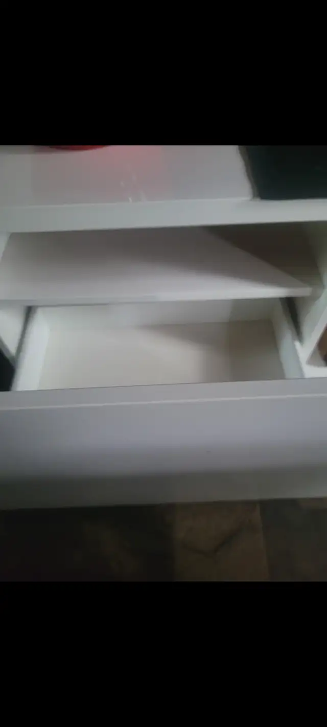 Tv Stand in TV Tables & Entertainment Units in Winnipeg - Image 3