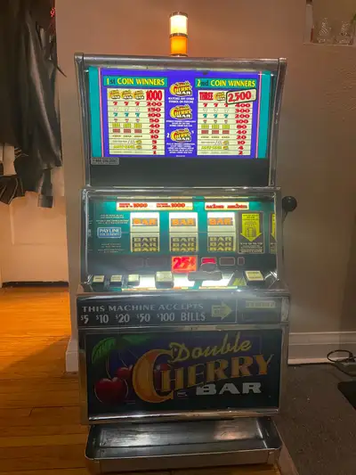 Real casino slot machine, everything works just needs to be reset. Asking 1500 obo Throw ya offers i...