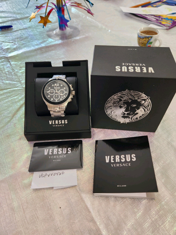 Versace Versus Men's Watch - Brand new with box | Bijoux et montres | Ouest  de l'Île | Kijiji