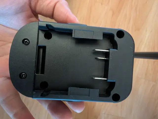 Battery Adapter for Dewalt 20V to 12V/14.4V, DM20DC12 Adapter in Power Tools in Oshawa / Durham Region - Image 3