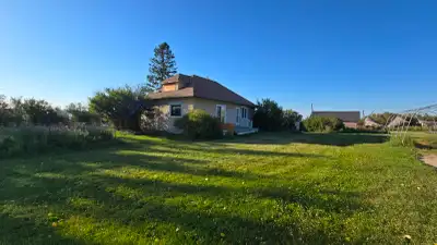 Cozy 2 bedroom renovated house on acreage close to Crossiron Mills. $1600 month plus utilities. Lawn...